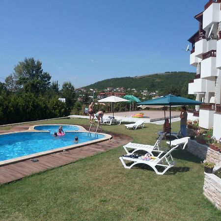 Morski Briz Balchik Bagian luar foto